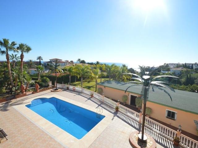 Casa en venta en Torrequebrada, Costa del Sol Occidental