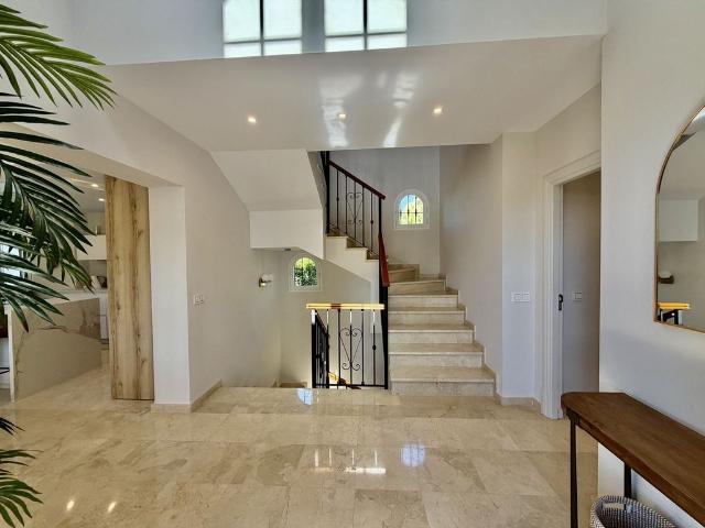 Casa en venta en Artola, Costa del Sol Occidental
