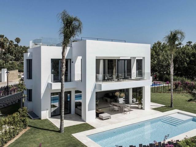 Casa en venta en Nueva Atalaya, Costa del Sol Occidental