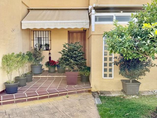 Casa en venta en Alcazaba Beach, Costa del Sol Occidental