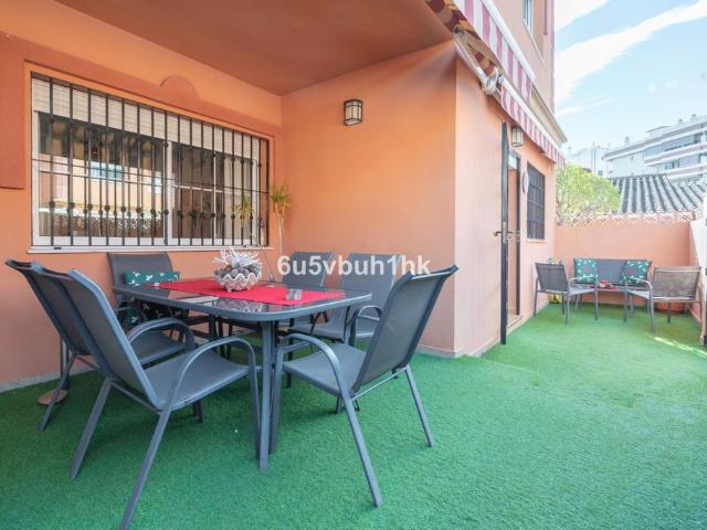 Chalet en venta en Los Boliches, Fuengirola