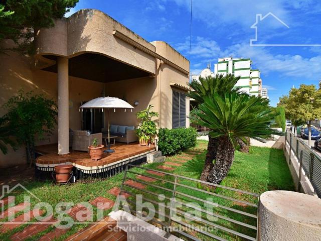 Casa en venta en Platja, Gandia