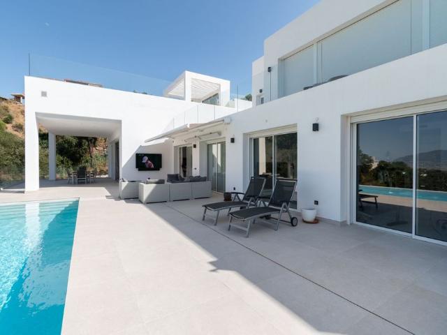 Casa en venta en Loma de la Granadilla, Marbella