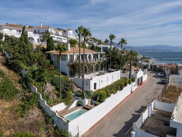 Casa en venta en San Luis de Sabinillas, Manilva