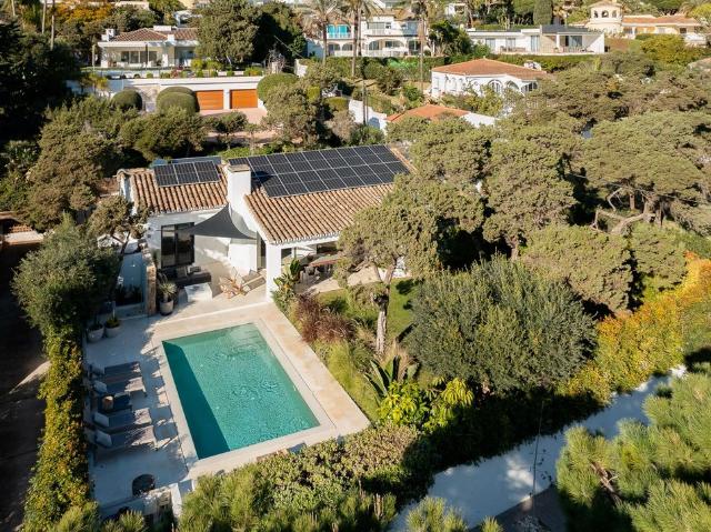 Casa en venta en Artola, Marbella