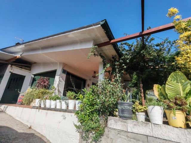 Casa en venta en Mos, Vigo