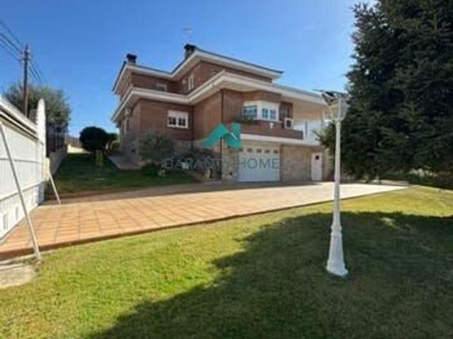 Casa en venta en Parque Coimbra, Móstoles