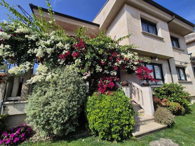 Chalet en venta en As Telleiras, Vigo