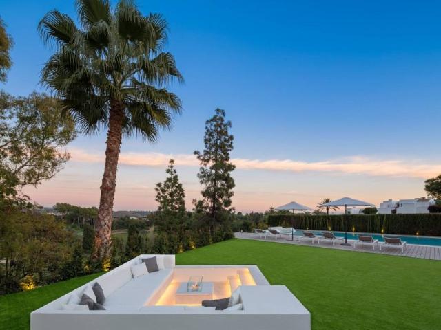 Casa en venta en Nueva Andalucía, Costa del Sol Occidental