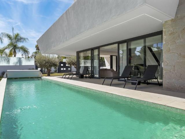 Casa en venta en Nueva Andalucía, Costa del Sol Occidental