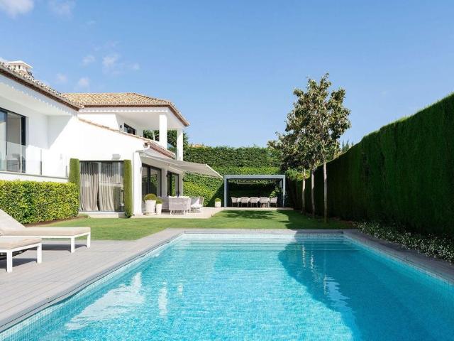 Casa en venta en Nueva Andalucía, Costa del Sol Occidental