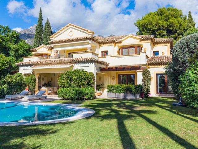 Casa en venta en La Carolina, Costa del Sol Occidental