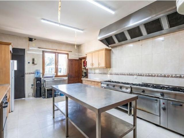 Local Comercial en venta en Cenicientos, Madrid