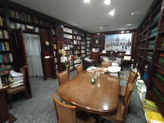 Oficina en venta en Distrito Centro, Córdoba