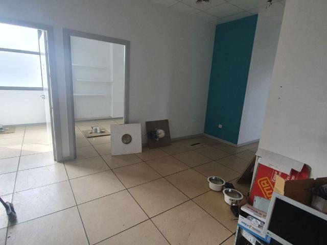 Oficina en alquiler en Este-Alcosa-Torreblanca, Sevilla