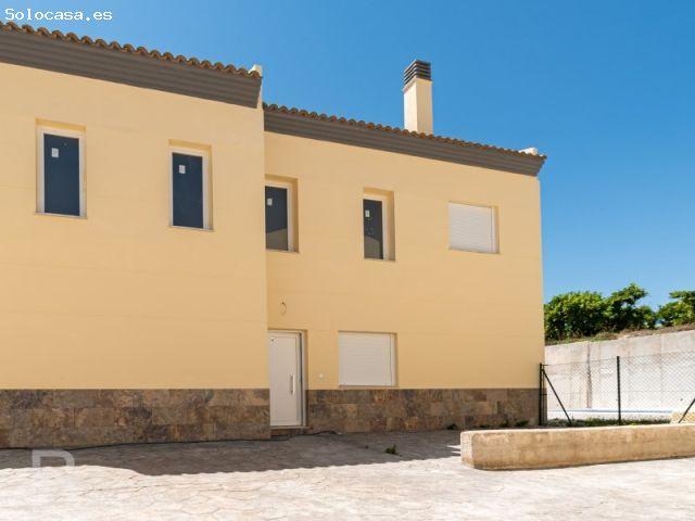 Casa en venta en Benicolet, València / Valencia