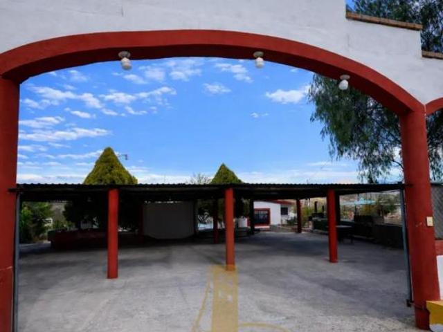 Exclusiva Quinta Campestre con Alberca y Amplio Terreno en Ramos Arizpe