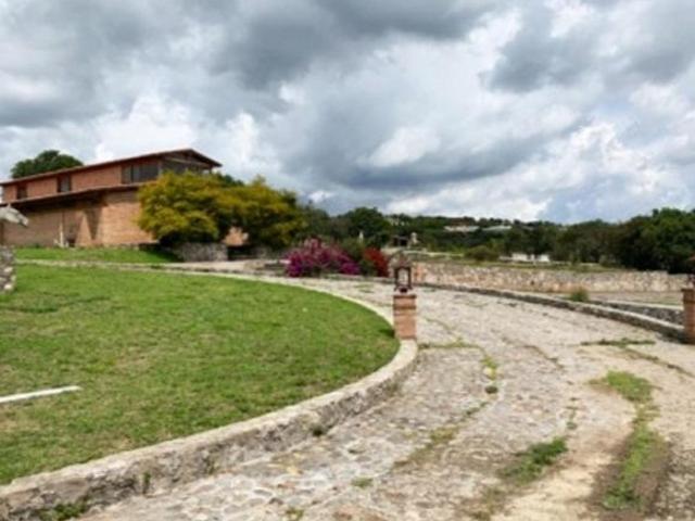 Exclusiva Quinta con Instalaciones Ecuestres en Haras del Bosque, Puebla