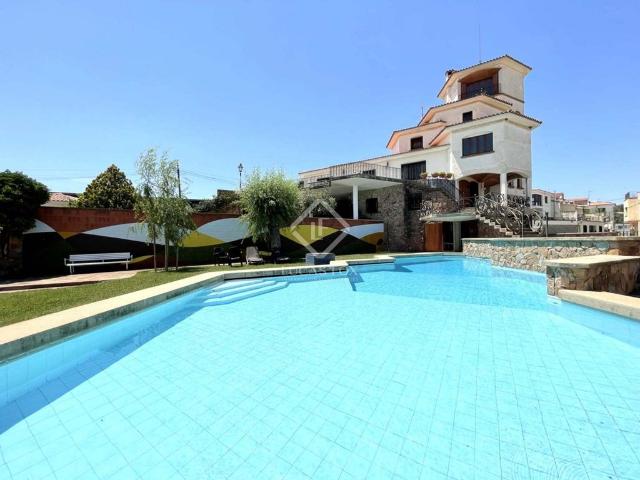 Villa en venta en Riudecanyes