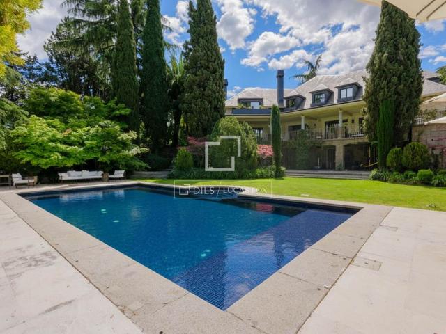 Chalet en venta en Pozuelo De Alarcón, Madrid