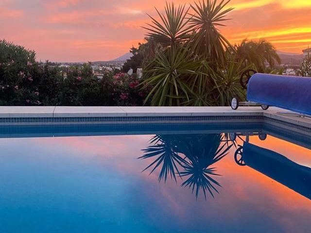 Villa en alquiler en Marbella, La Alzambra