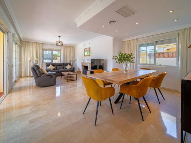 Chalet en alquiler en Rícmar, Costa del Sol Occidental