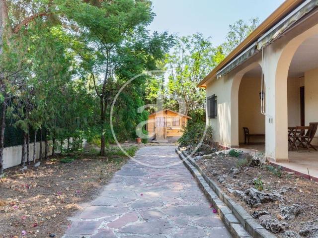 Villa en venta en Paterna, El Plantío