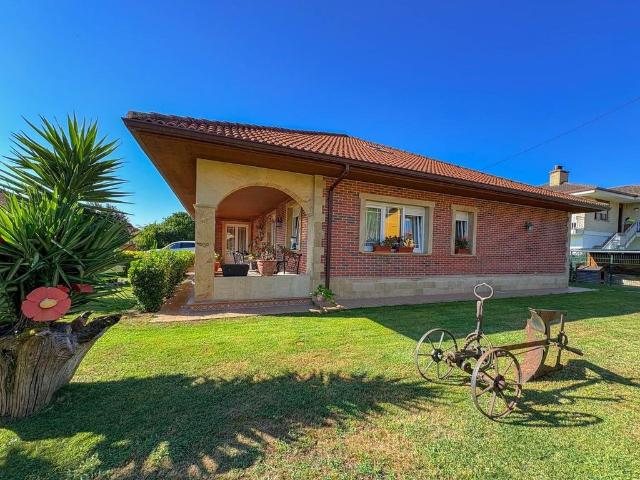 Chalet en venta en Bárcena de Cicero, Bárcena De Cicero