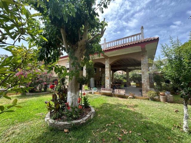 Chalet en venta en Distrito de Quinto, Dos Hermanas