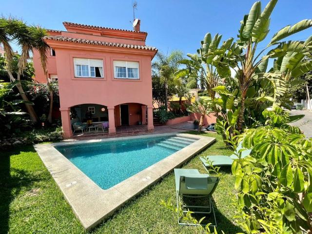 Chalet en alquiler en Nueva Andalucía, Costa del Sol Occidental