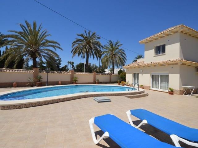 Chalet en venta en Urbanización La Zenia II, el Baix Segura / La Vega Baja