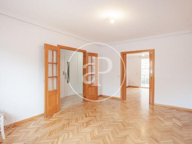 Chalet en alquiler en Barajas, Madrid