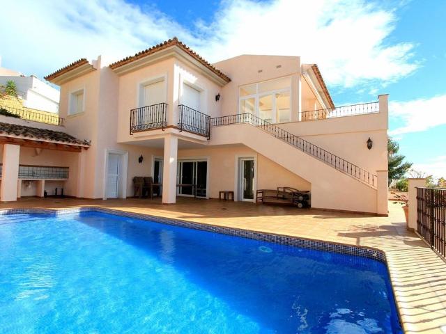 Chalet en venta en la Marina Baixa, Valencia