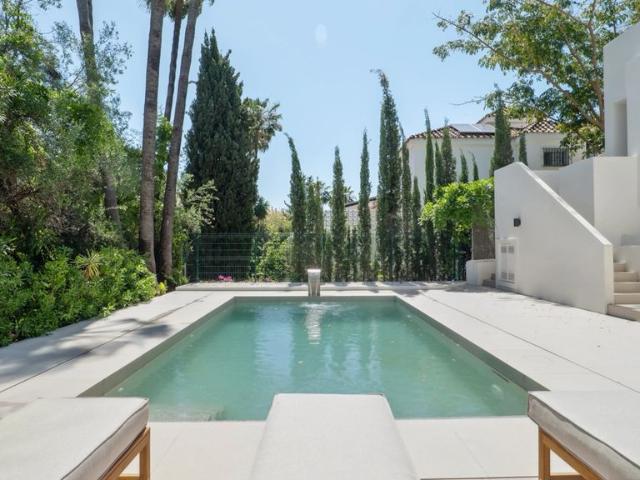 Chalet en venta en Las Albarizas, Costa del Sol Occidental
