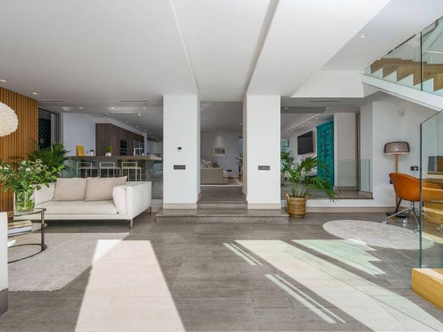 Chalet en venta en Nueva Andalucía, Costa del Sol Occidental