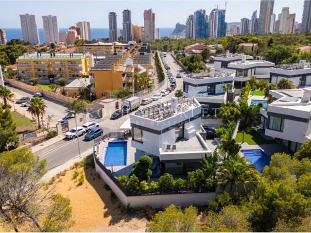 Villa en venta en Benidorm, Colonia Madrid - Foietes