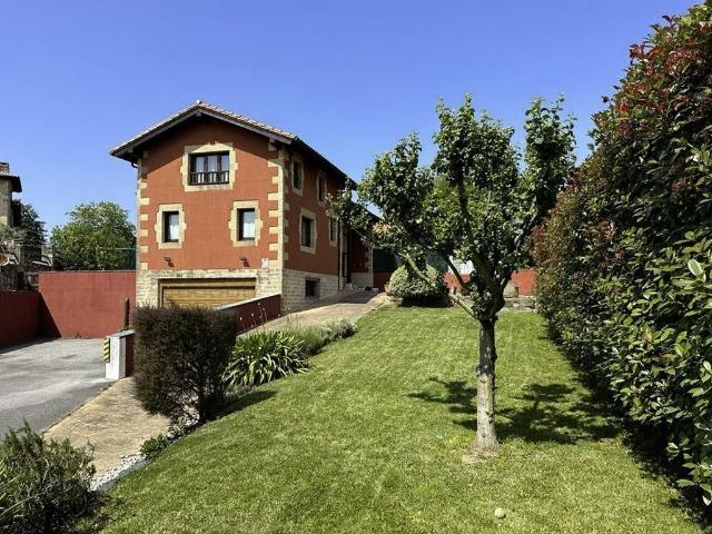 Chalet en alquiler en Mortera, Piélagos