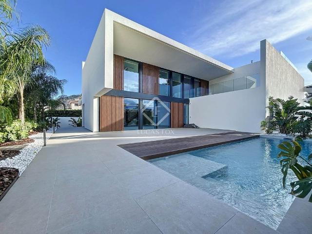 Villa en venta en Alicante