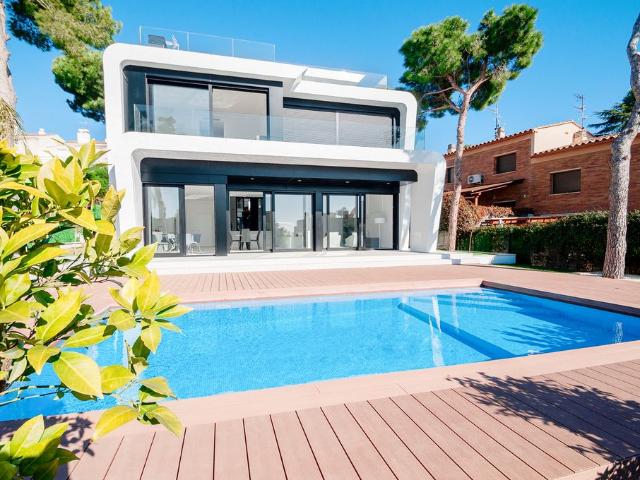 Chalet en venta en Castell d'Aro, Platja d'Aro i s'Agaró, Baix Empordà