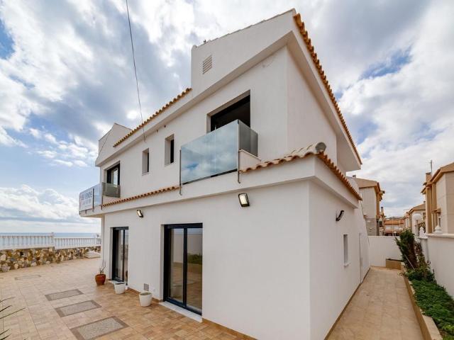 Chalet en venta en Cabo Cervera-Playa la Mata, el Baix Segura / La Vega Baja