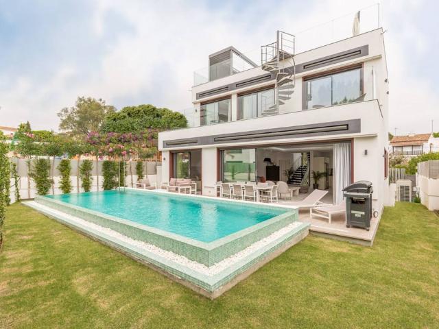 Villa en alquiler en Marbella, Urbanización Los Verdales