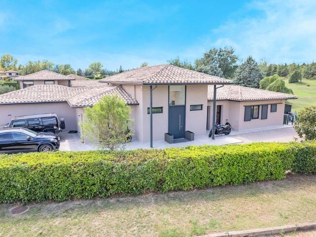 Chalet en venta en Navata, Girona