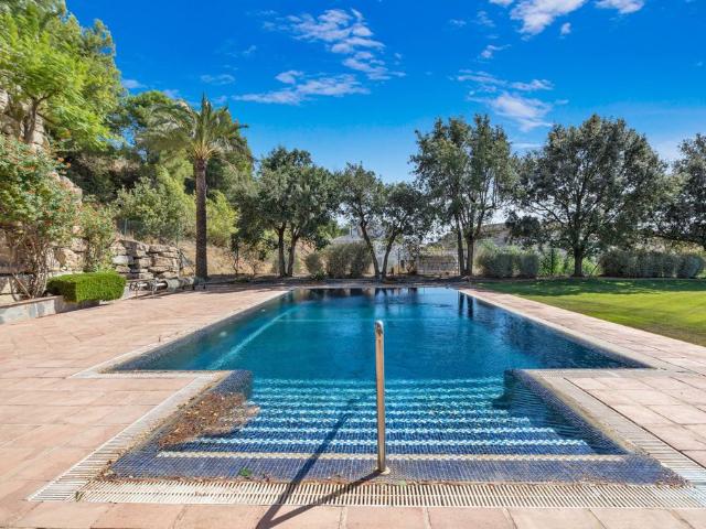 Chalet en venta en La Alquería-El Paraíso, Costa del Sol Occidental