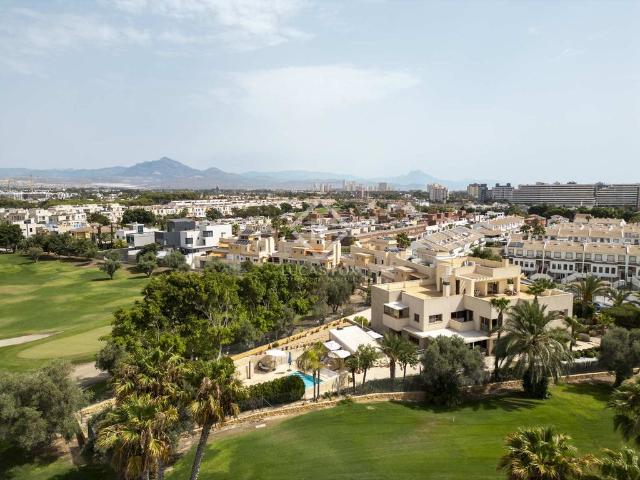 Villa en venta en Alicante