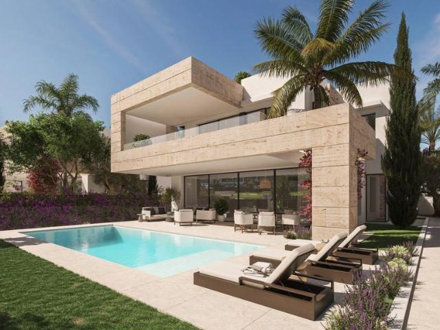 Villa en venta en Marbella, Barriada Blas Infante
