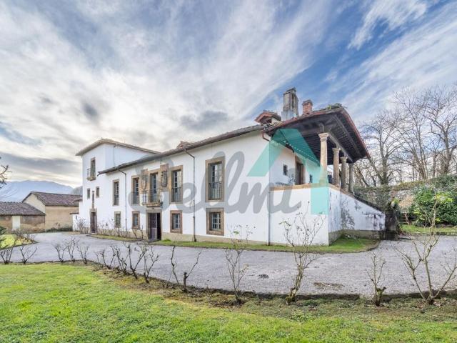 Chalet en venta en Oviedo, Asturias