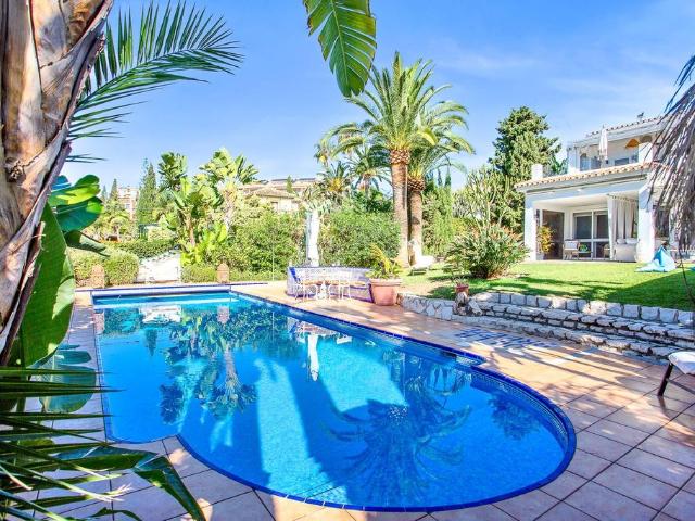 Chalet en alquiler en Artola, Marbella
