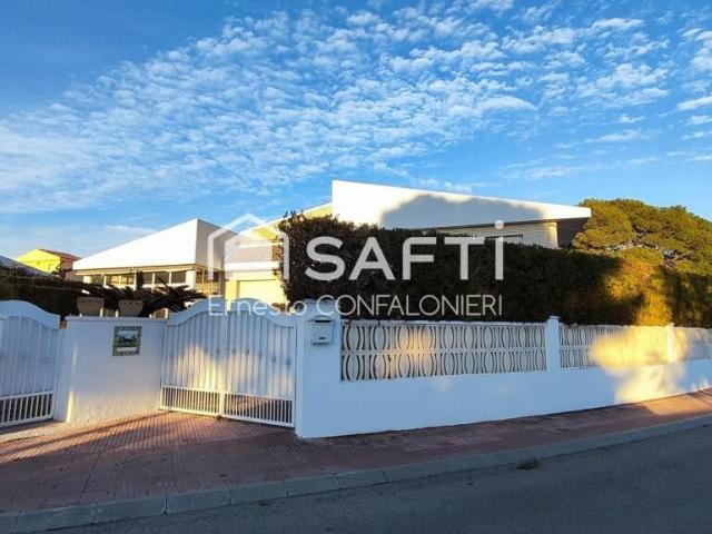 Villa en venta en Alcanar