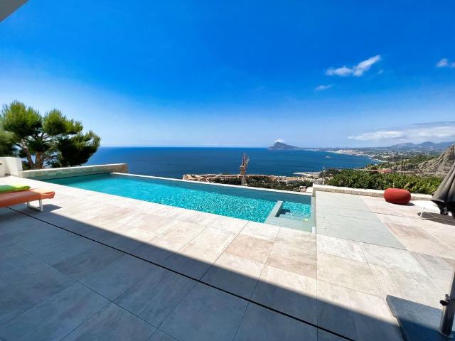 Villa en venta en Altea, Urbanización Los Girasoles