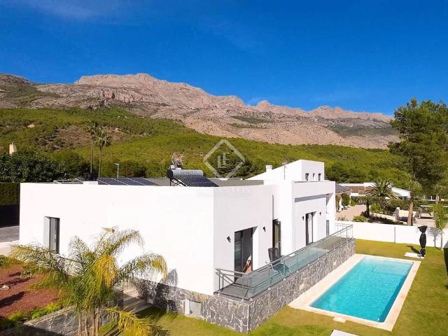 Villa en venta en Altea